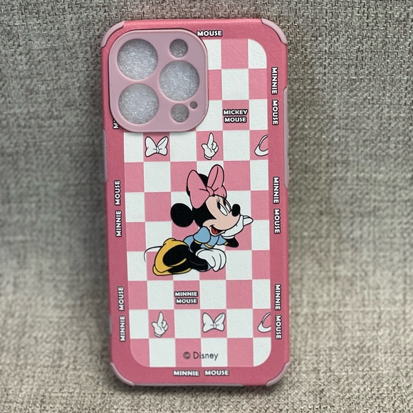 Minnie Mouse Leather Embossed Case in Pink Color - Picture 5 of 8